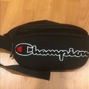 Champion belt bag